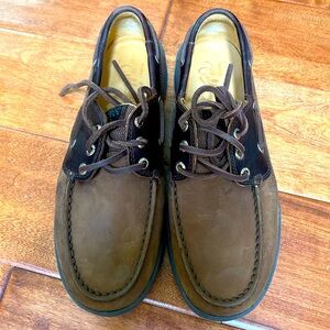 Only worn twice. Gold Cup series shoe. Dark brown leather upper and brown base